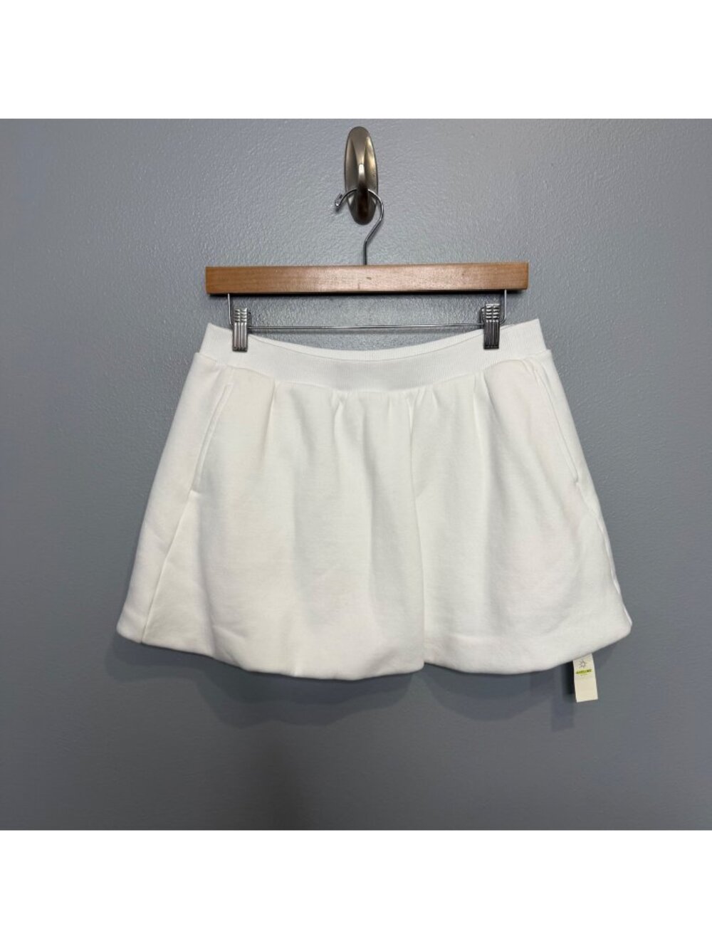 OFFLINE BY AERIE cloud fleece bubble skirt in white size M